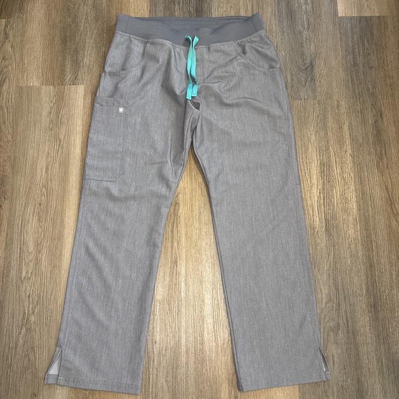 FIGS 2 Pc Set Graphite Gray Catarina Top Medium Kade Cargo Pants Medium Petite - Picture 8 of 13